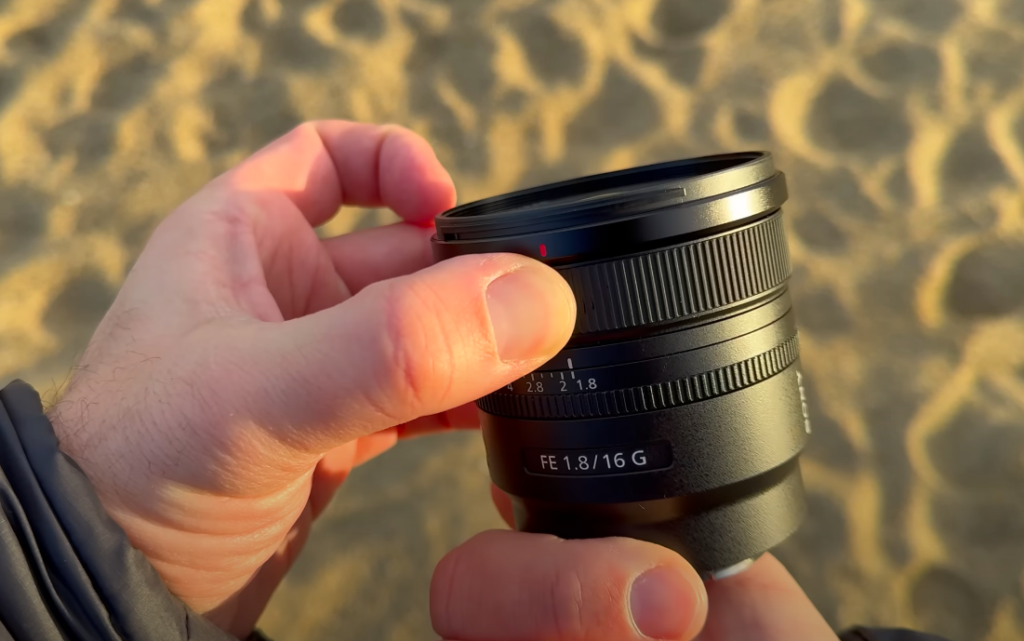 Ergonomie de l'objectif Sony 16mm f1.8 G 